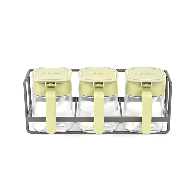 Jednoposchodová chladnička na skladovanie korenia