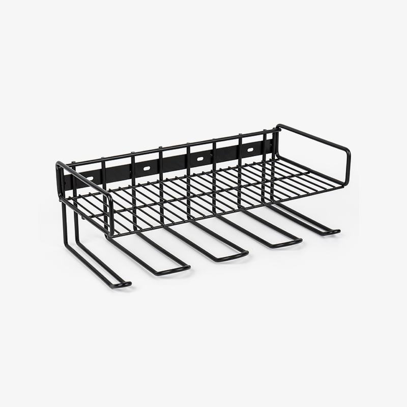 Nástenný organizér elektrického náradia do garáže