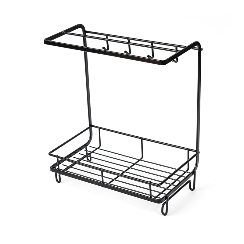 Kuchynský drez so špongiou a držiakom na utierku